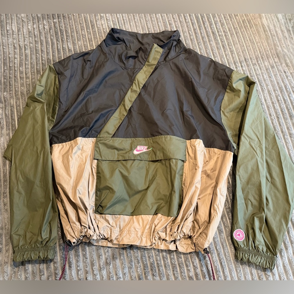 Nike Icon Clash Anorak Windbreaker